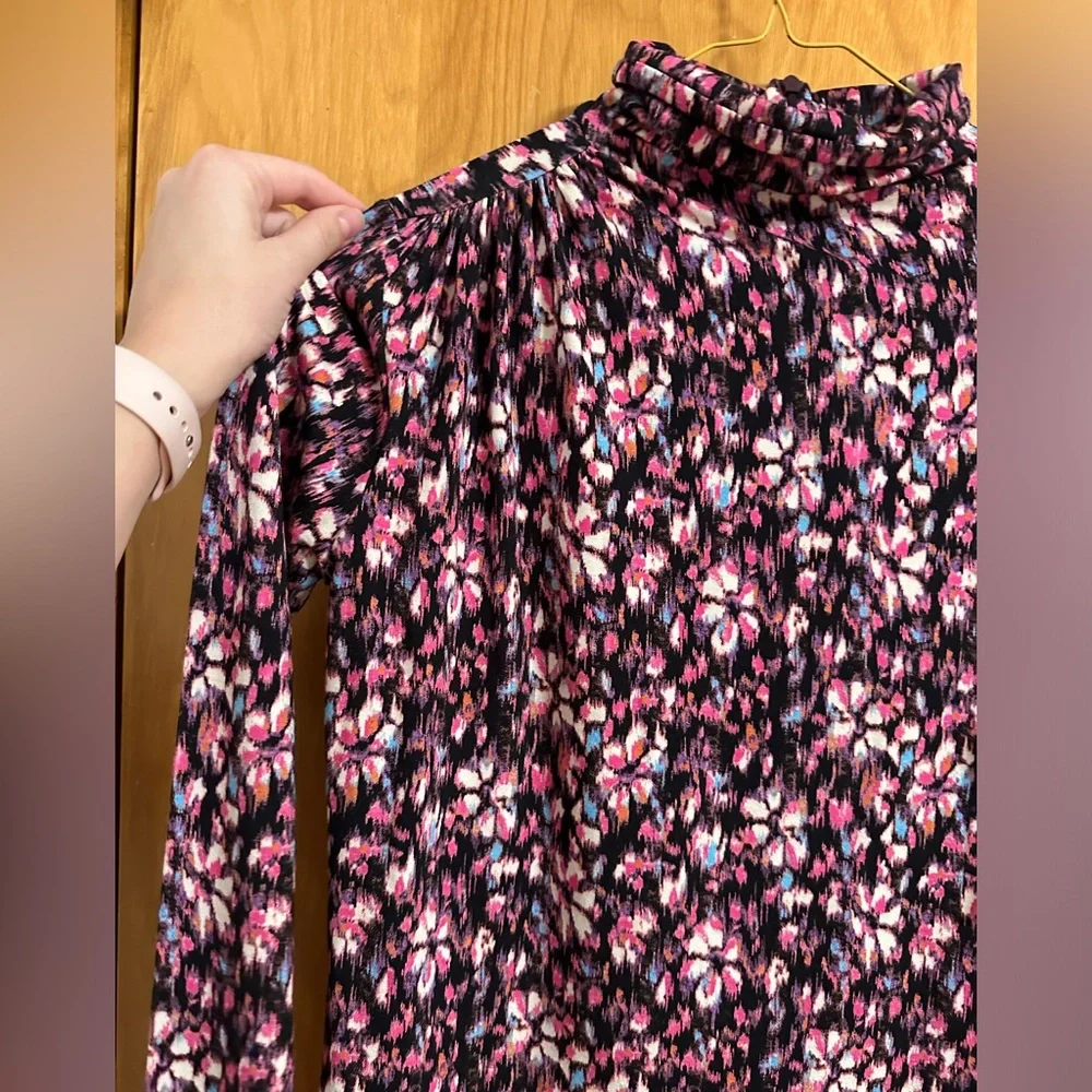 Isabel Marant Étoile
Isabel Marant Étoile Lou Ruched Long Sleeve Turtleneck - Picture 9 of 15